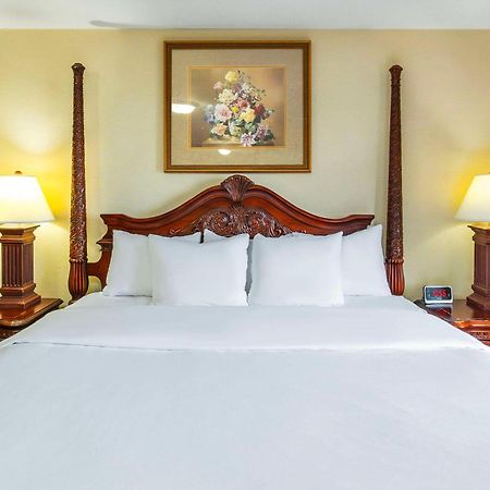Comfort Inn & Suites Salmon Arm Ngoại thất bức ảnh