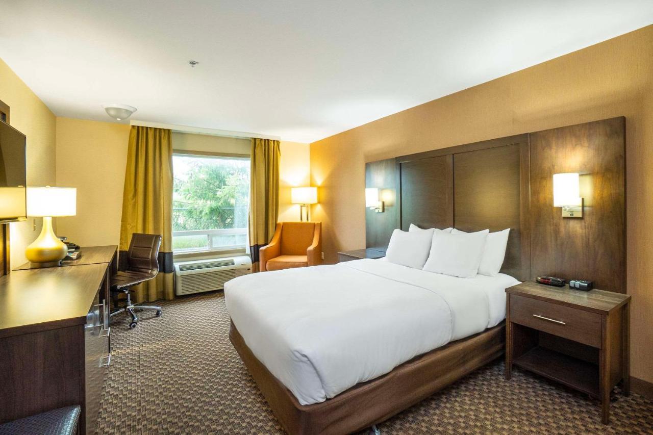 Comfort Inn & Suites Salmon Arm Ngoại thất bức ảnh