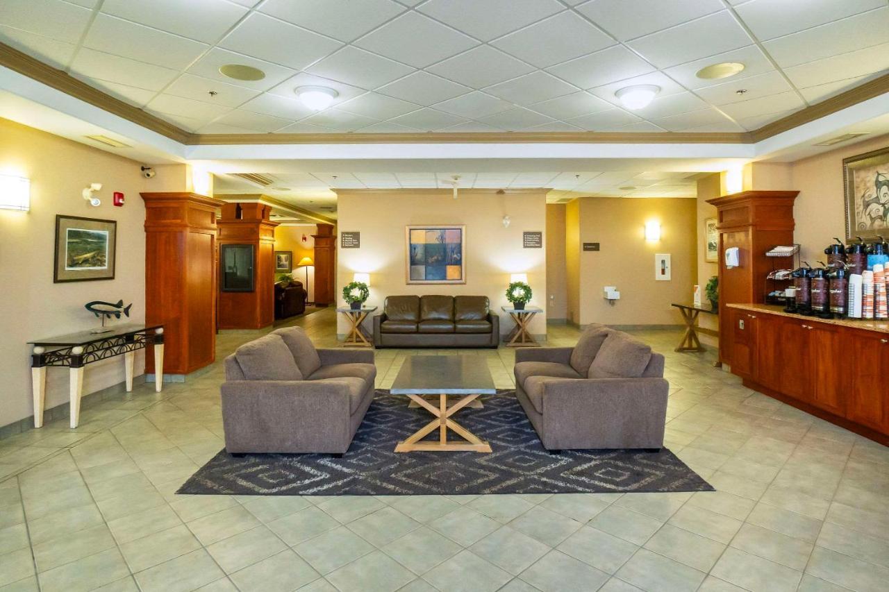 Comfort Inn & Suites Salmon Arm Ngoại thất bức ảnh