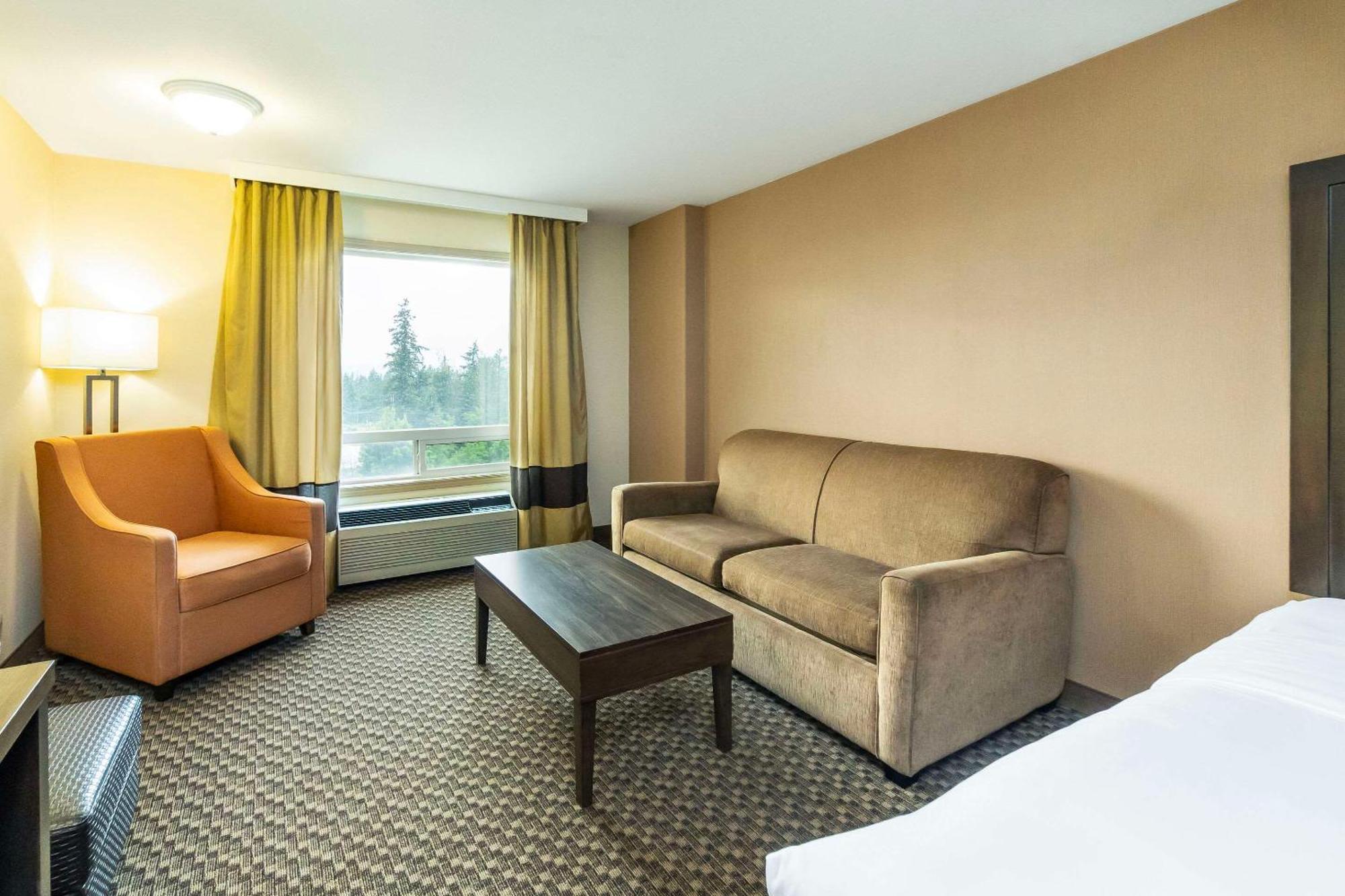 Comfort Inn & Suites Salmon Arm Ngoại thất bức ảnh