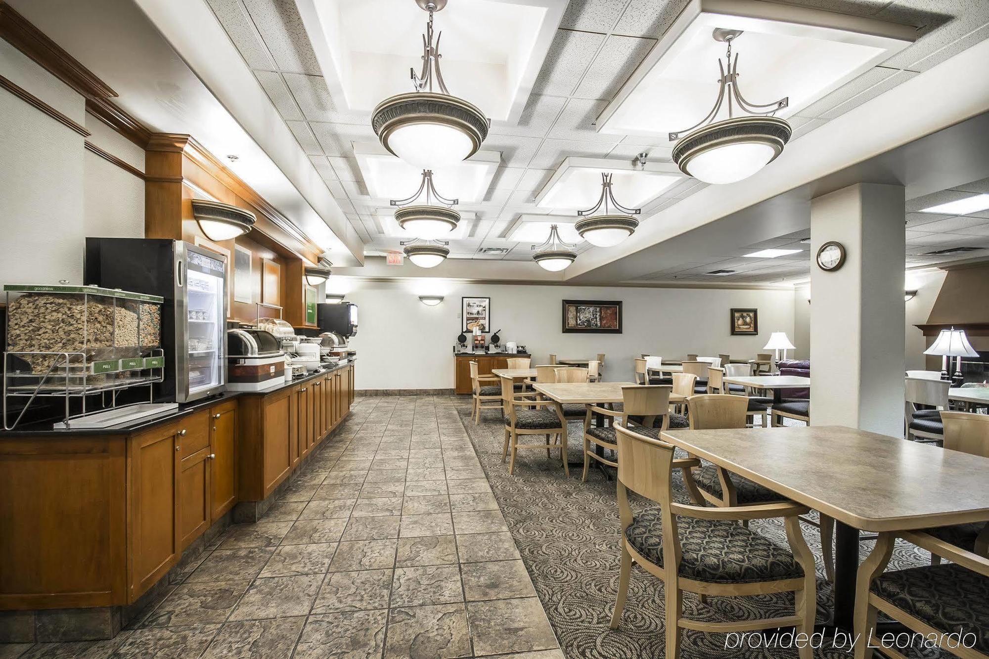 Comfort Inn & Suites Salmon Arm Ngoại thất bức ảnh