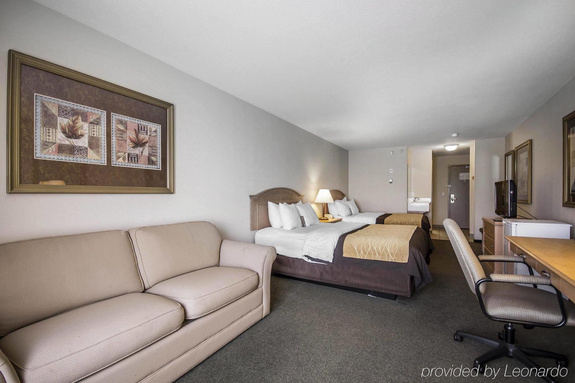 Comfort Inn & Suites Salmon Arm Ngoại thất bức ảnh