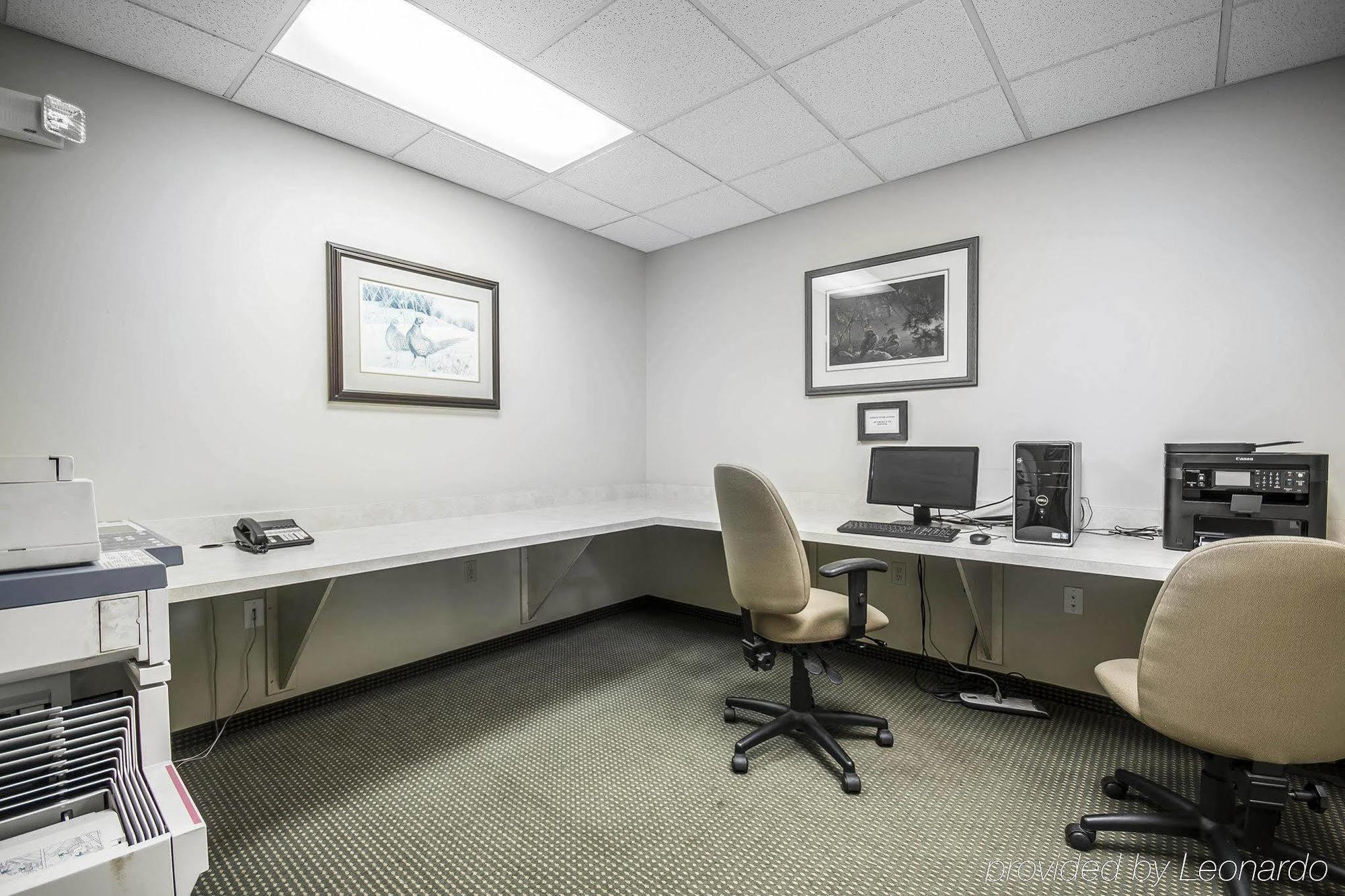 Comfort Inn & Suites Salmon Arm Ngoại thất bức ảnh